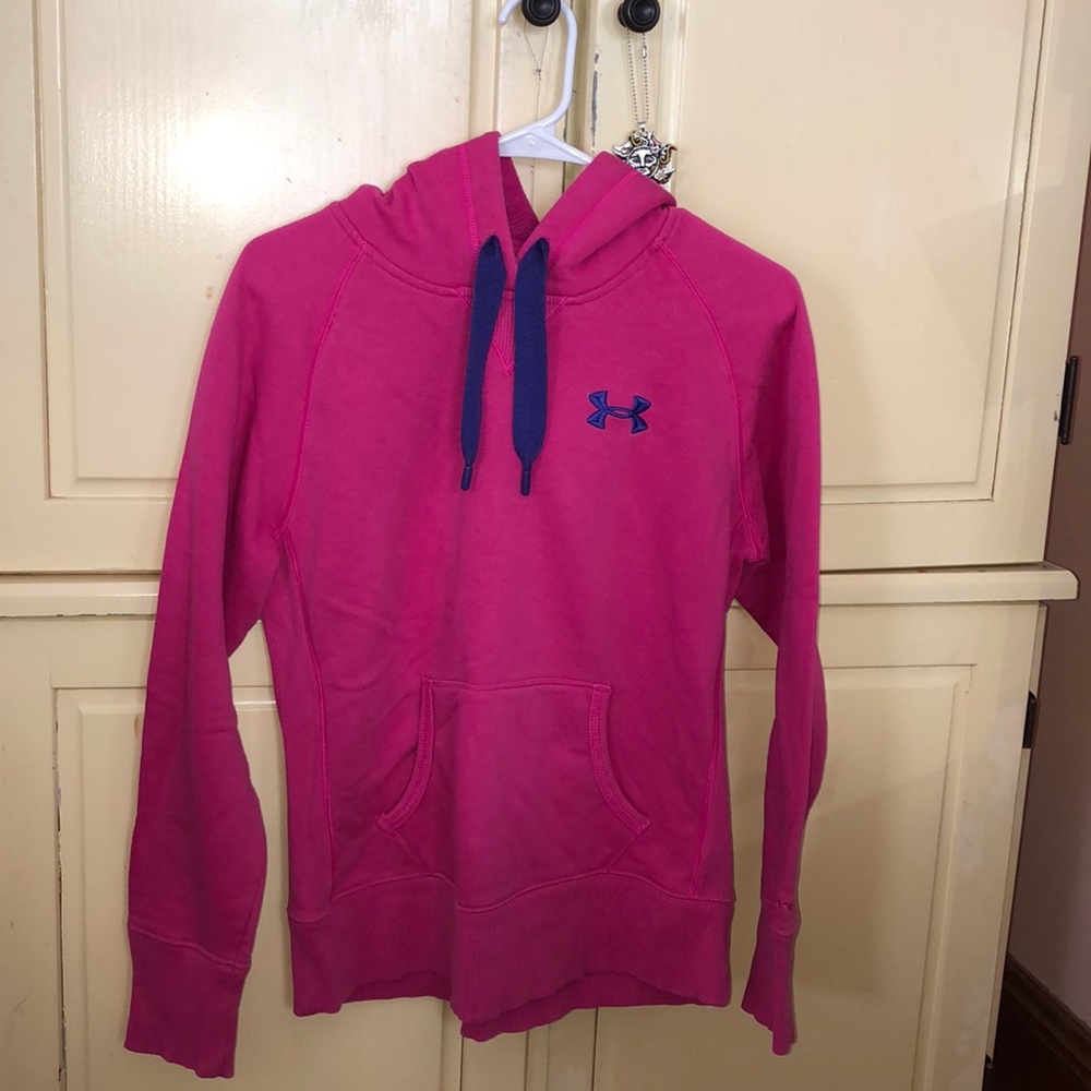 Under armour hoodie size small